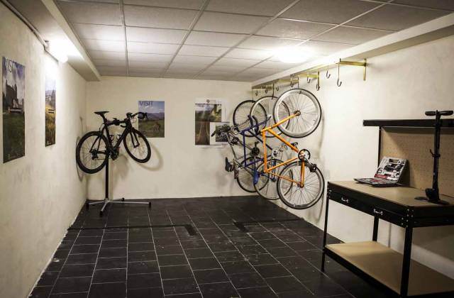 Officina biciclette Hotel Rimini