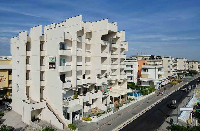 Hotel sul lungomare viserbella di Rimini